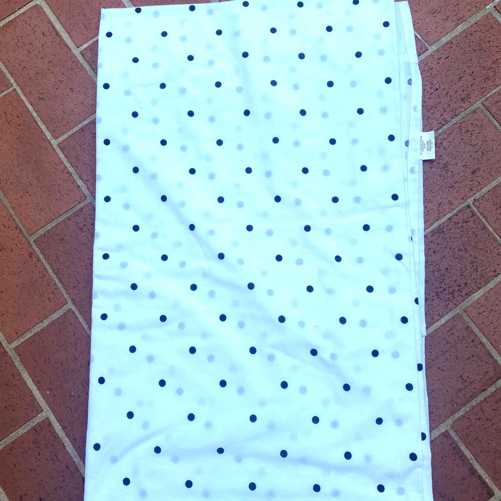 Black Polka Dots on Flat White Twin SHEET